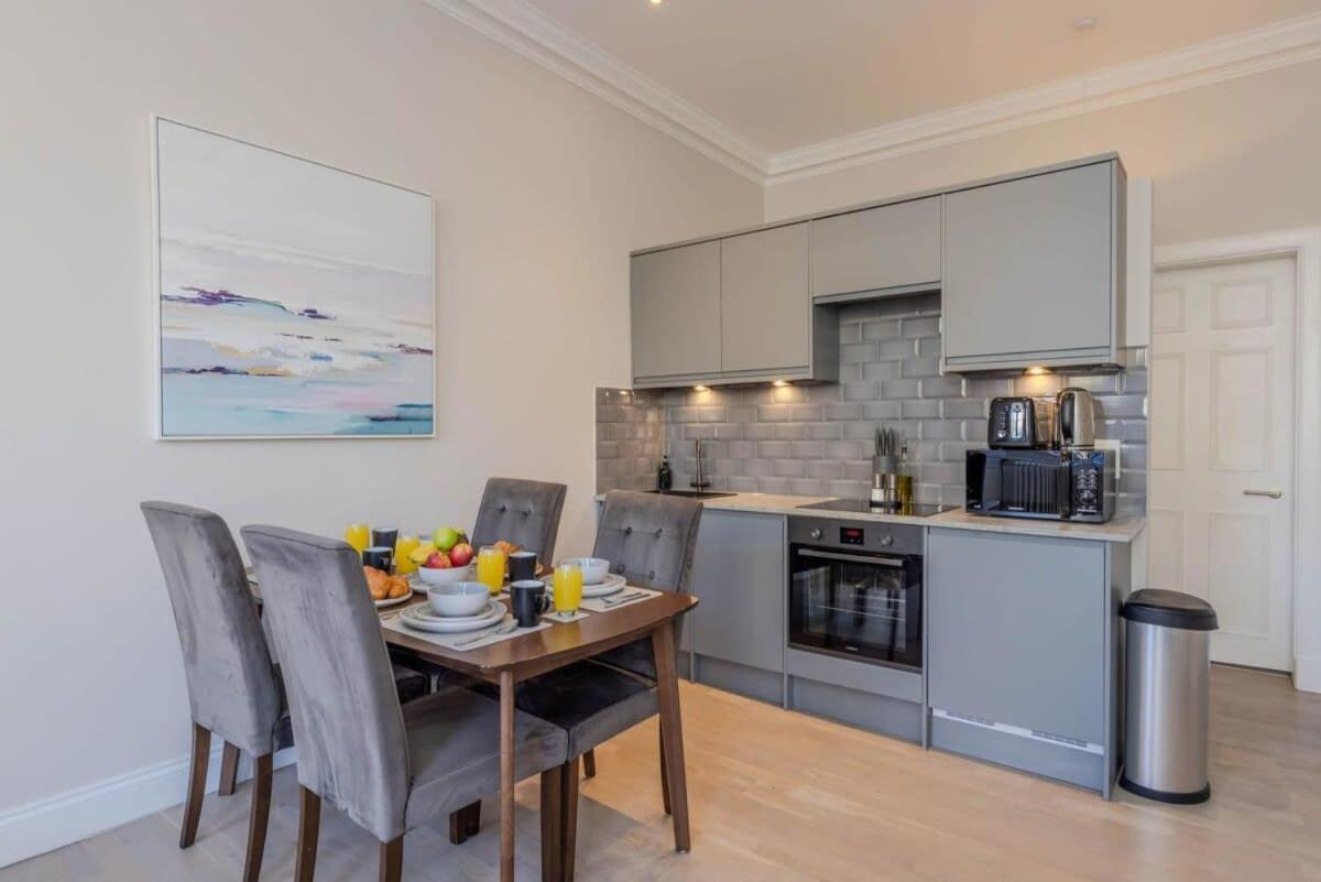 Dragon Suites - Edinburgh City Centre 2 Bed Apartment Bagian luar foto
